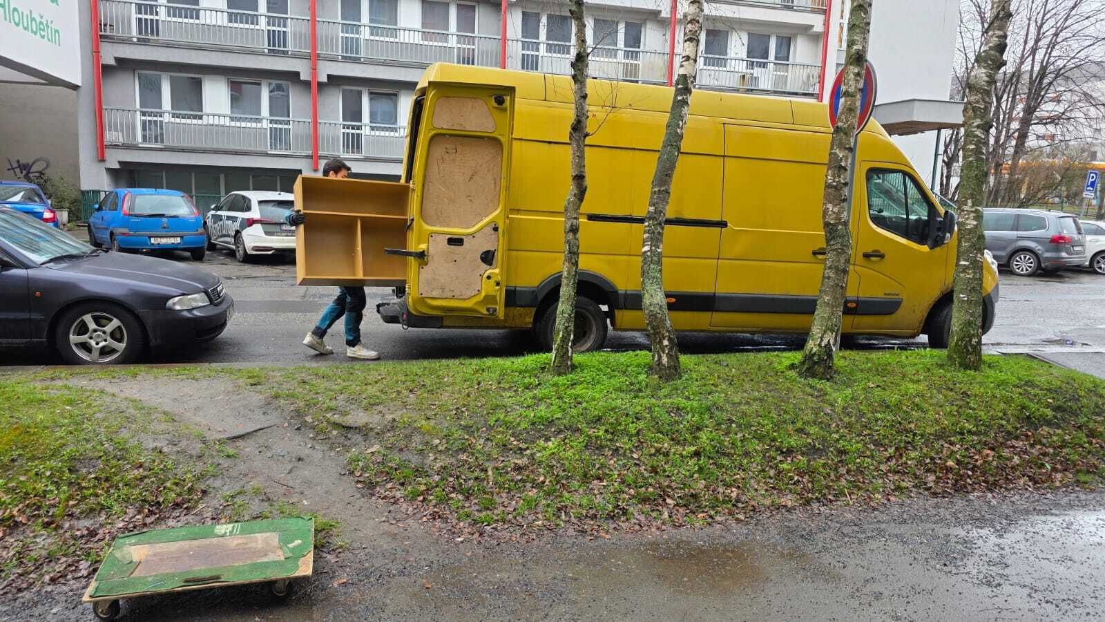 011:
Vyklízení bytu